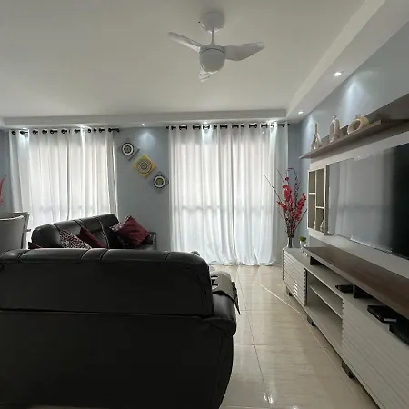 Apartamento a poucos metros da Praia-2